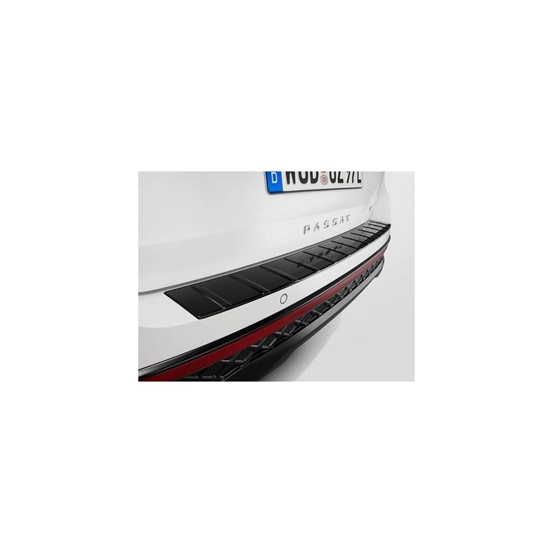 Protection de seuil de coffre plastique noir effet brillant Passat B9 SW