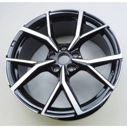 Jante 19 pouces Estoril couleur argent, noir brillant pour Golf 8 / Golf 8 variant