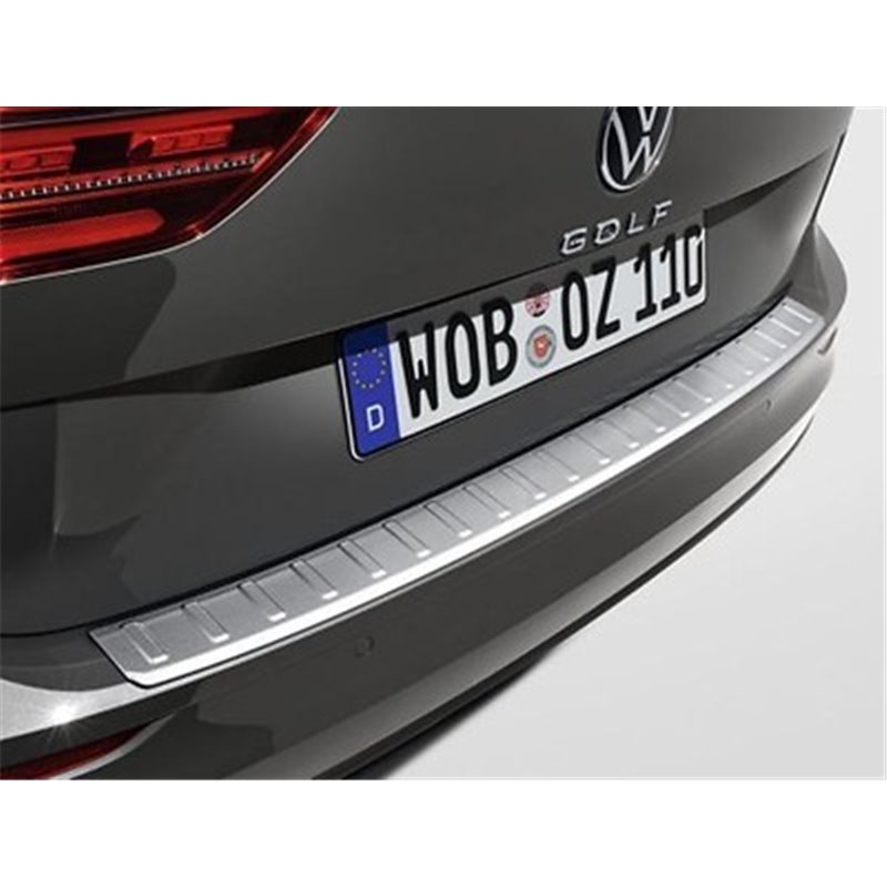 Protection seuil de coffre imitation alu golf 8 variant