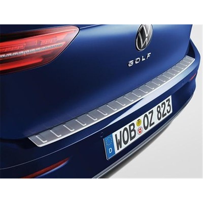 Protection seuil de coffre imitation alu Golf 8